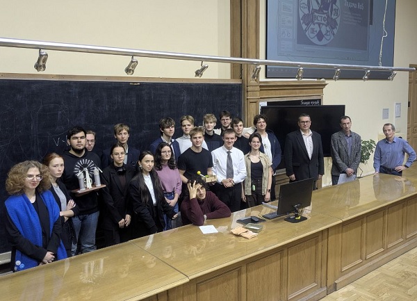 Изображение: Командный турнир первокурсников ФизМеха